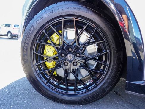 Used 2022 Ford Mustang Mach-E Premium image 8