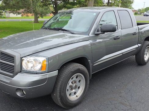 Used 2006 Dodge Dakota Laramie w/ Trailer Tow Group AWD/4WD image 8