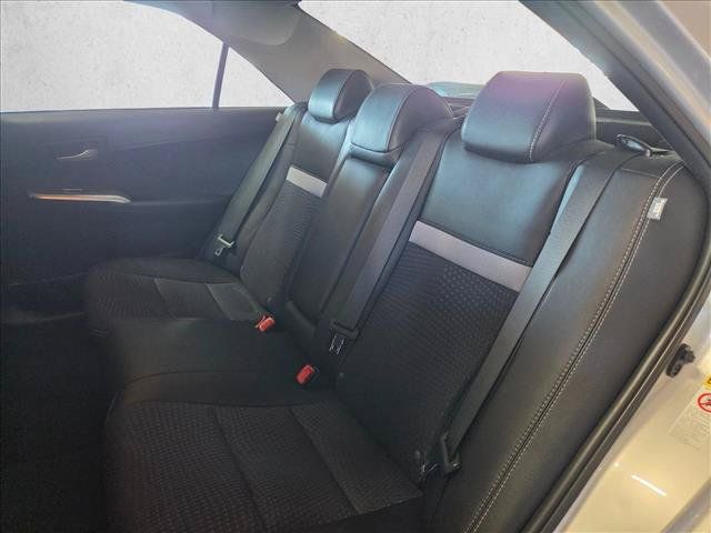 Used 2013 Toyota Camry SE FWD image 14