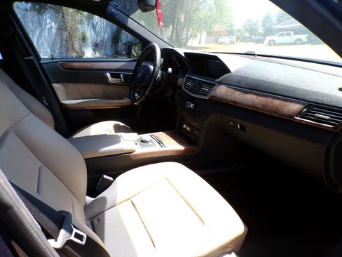 Used 2012 Mercedes-Benz E 350 Sedan image 10
