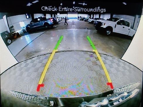 Used 2017 RAM 1500 Classic SLT image 18