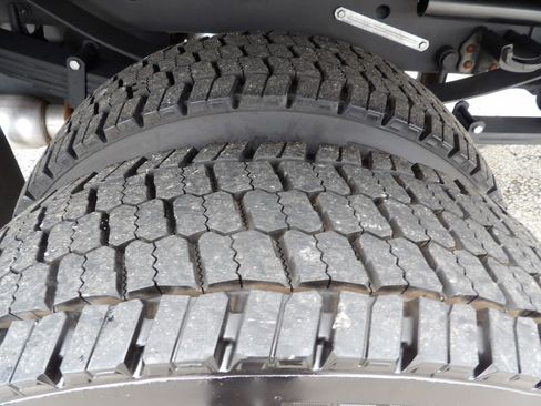 Used 2024 Ford F550 image 74