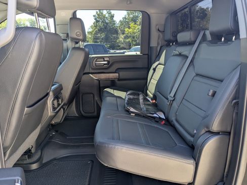 Certified 2023 GMC Sierra 2500 Denali w/ Denali Ultimate Package image 15