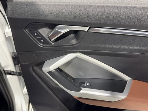 Used 2021 Audi Q3 2.0T Premium w/ Convenience Package image 31