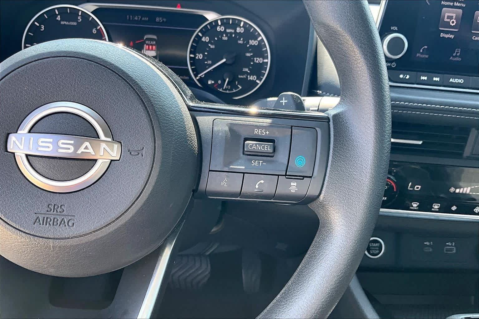 Used 2023 Nissan Rogue SV FWD image 45