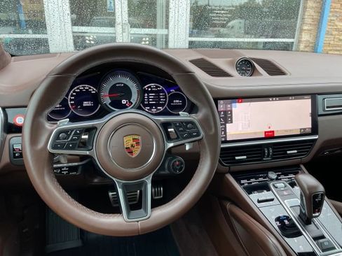 Used 2021 Porsche Cayenne GTS AWD/4WD image 25