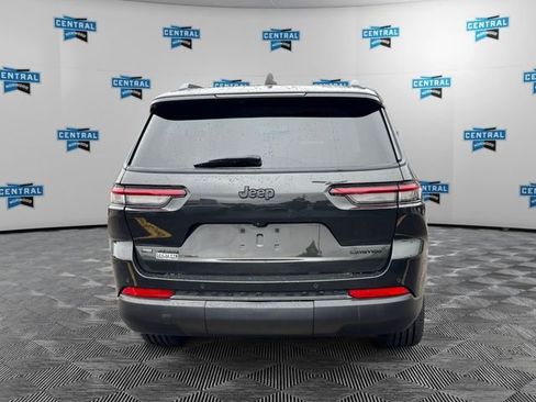 Used 2023 Jeep Grand Cherokee L Limited w/ Black Appearance Package AWD/4WD image 5