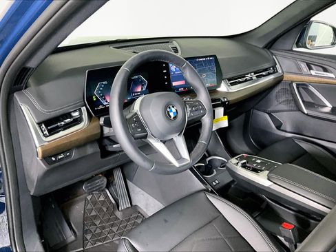 New 2026 BMW X1 xDrive28i AWD/4WD image 7