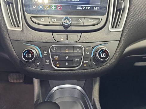 Used 2024 Chevrolet Malibu LT FWD image 20