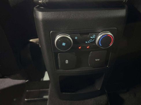 Used 2020 Ford Explorer XLT w/ Equipment Group 202A image 25