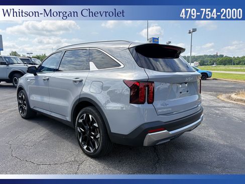 Used 2024 Kia Sorento EX w/ Panoramic Sunroof Package FWD image 7