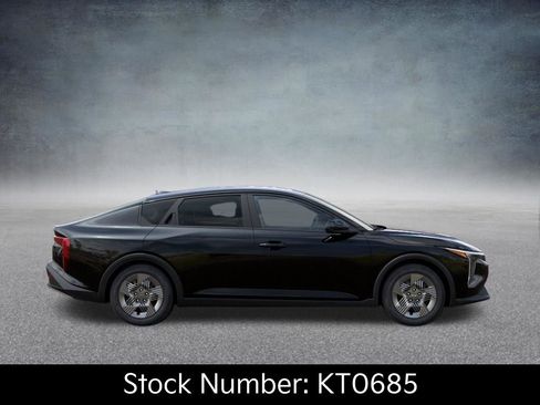 New 2026 Kia K4 LX image 7