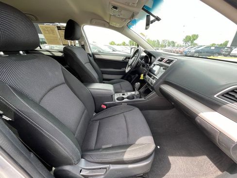 Used 2017 Subaru Outback 2.5i Premium AWD/4WD image 30