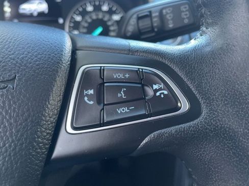 Certified 2019 Ford EcoSport SE image 17