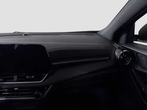 Used 2025 Chevrolet Equinox LT w/ Convenience Package II image 24