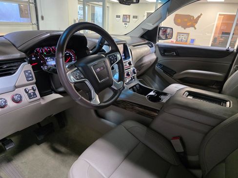 Used 2016 GMC Yukon SLT w/ Open Road Package image 16