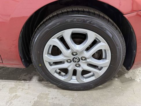 Used 2017 Toyota Yaris iA FWD image 6