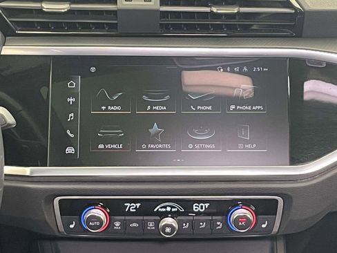Certified 2025 Audi Q3 2.0T Premium AWD/4WD image 26
