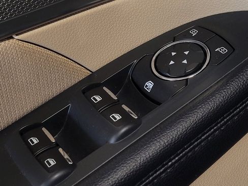 Used 2017 Ford Explorer FWD image 27