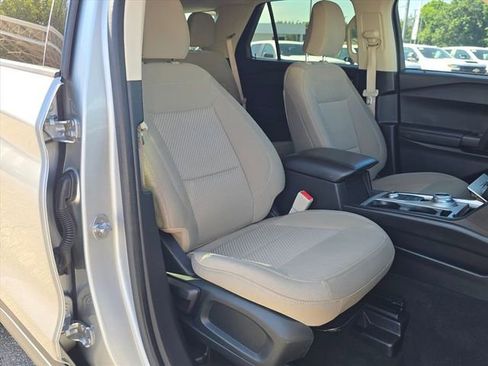 Used 2022 Ford Explorer 4WD image 14