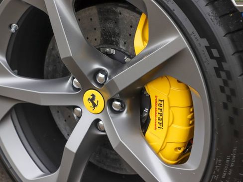 Certified 2025 Ferrari 12Cilindri RWD image 22