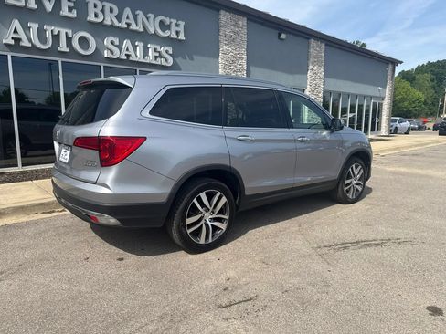 Used 2018 Honda Pilot Elite image 7