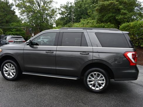 Used 2020 Ford Expedition XLT w/ Equipment Group 202A AWD/4WD image 44