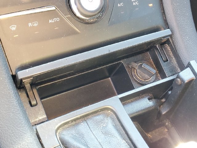 Used 2016 Ford Taurus SEL w/ Equipment Group 201A FWD image 22