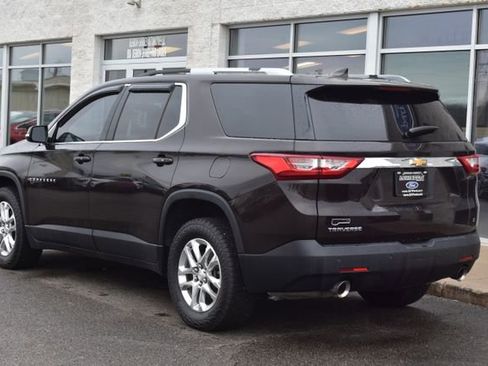 Used 2018 Chevrolet Traverse LT image 8