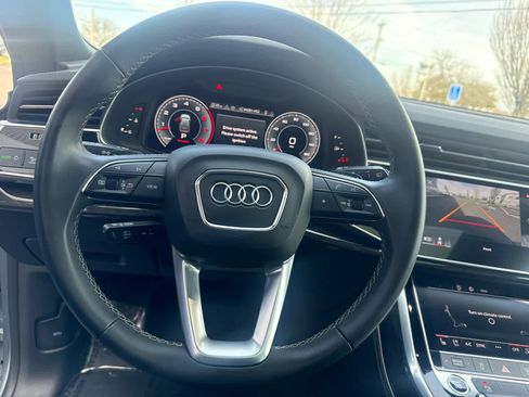 Used 2025 Audi Q8 Premium Plus w/ Premium Plus Package image 11