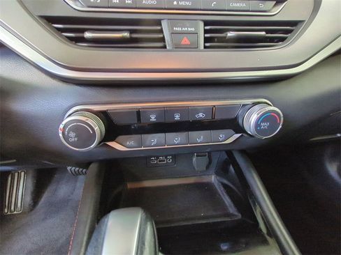 Used 2023 Nissan Altima 2.5 SR image 21