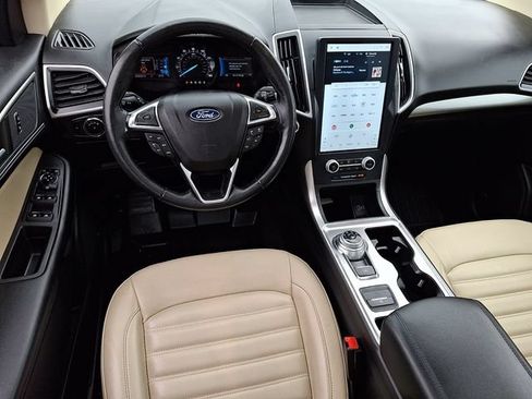 Used 2023 Ford Edge SEL w/ Convenience Package AWD/4WD image 2