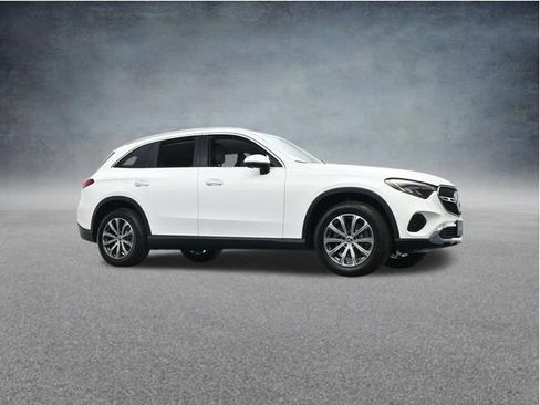 Used 2024 Mercedes-Benz GLC 300 image 36