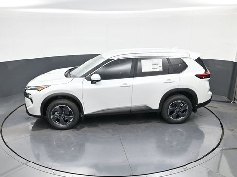 New 2026 Nissan Rogue SV w/ Cold Weather Package image 28