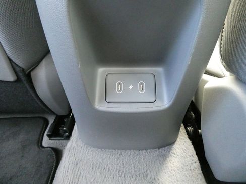 Used 2025 Hyundai Elantra Sport image 18