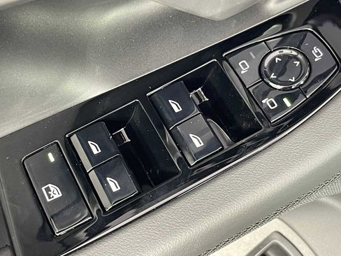 New 2026 BMW 530i w/ Premium Package image 18