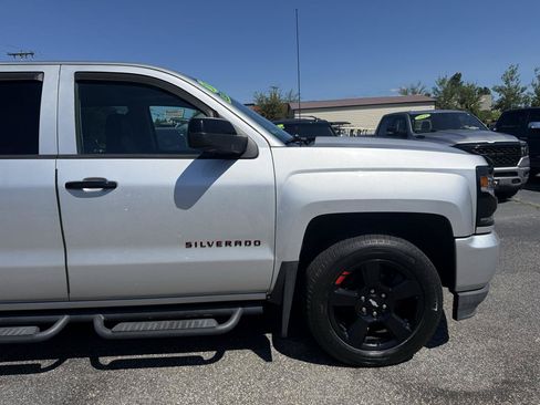 Used 2017 Chevrolet Silverado 1500 LTZ Z71 w/ Redline Edition AWD/4WD image 16