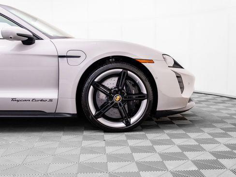Used 2022 Porsche Taycan Turbo S image 35