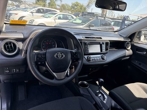Used 2014 Toyota RAV4 XLE FWD image 22