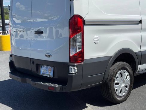 Used 2018 Ford Transit 250 130 Low Roof w/ Interior Upgrade Package RWD image 41