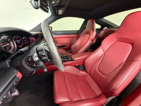 Certified 2024 Porsche 911 Carrera GTS RWD image 5