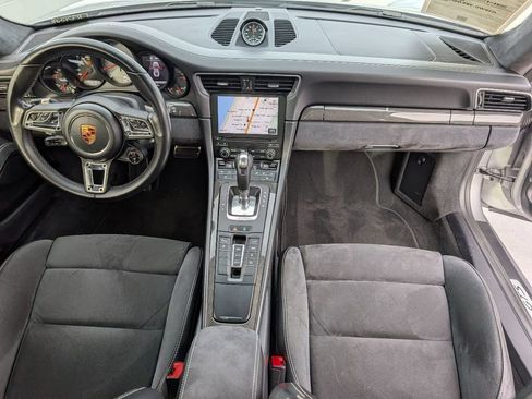 Used 2018 Porsche 911 Carrera GTS image 6