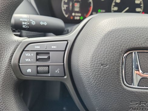 Used 2026 Honda HR-V LX image 10