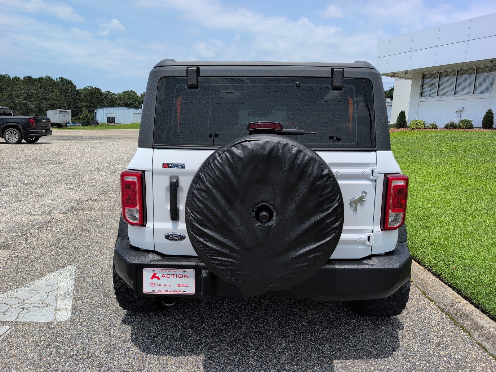 Used 2021 Ford Bronco 2-Door AWD/4WD image 3