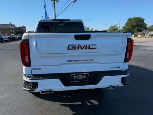 Used 2024 GMC Sierra 1500 AT4 w/ Technology Package AWD/4WD image 7