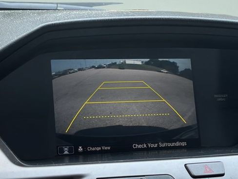 Used 2016 Honda Odyssey Touring Elite image 34