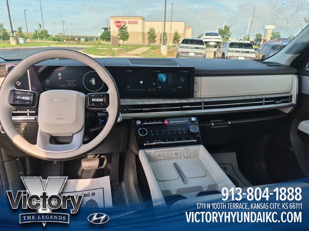 Used 2024 Hyundai Santa Fe Calligraphy FWD image 12