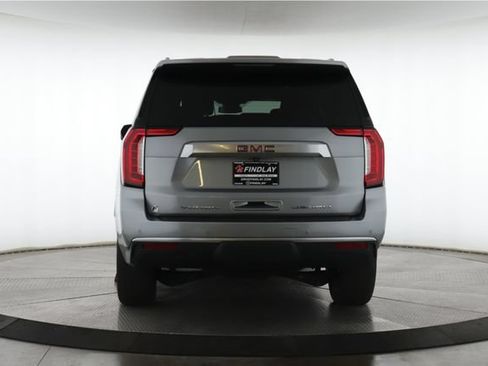 Used 2024 GMC Yukon XL Denali AWD/4WD image 11