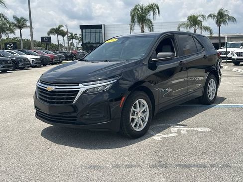 Used 2023 Chevrolet Equinox LS w/ Driver Confidence II Package FWD image 2