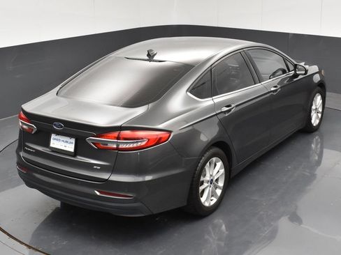 Used 2019 Ford Fusion SE FWD image 29